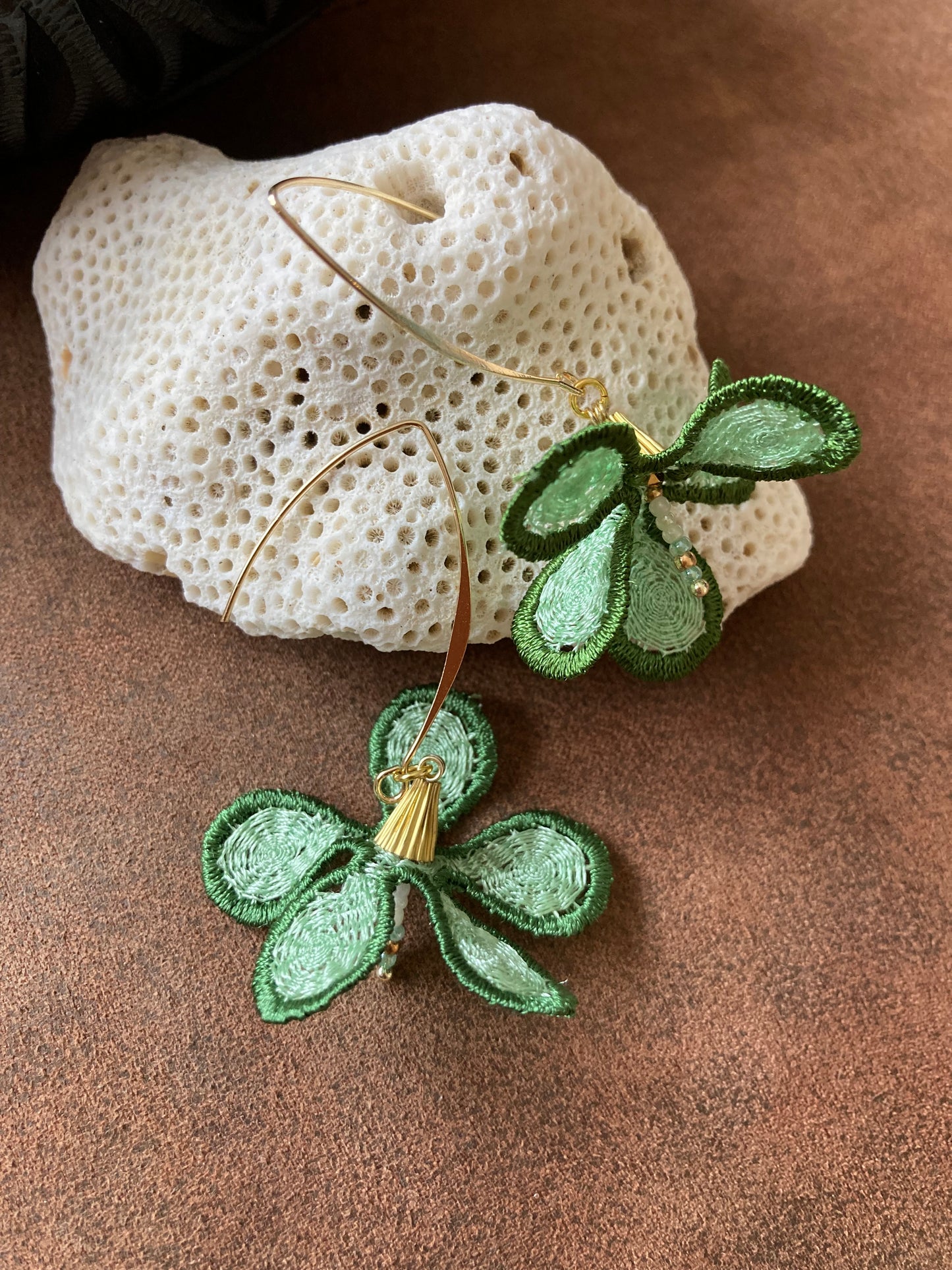 Nancy• Unique Design Statement Green Flower Dangling Earrings