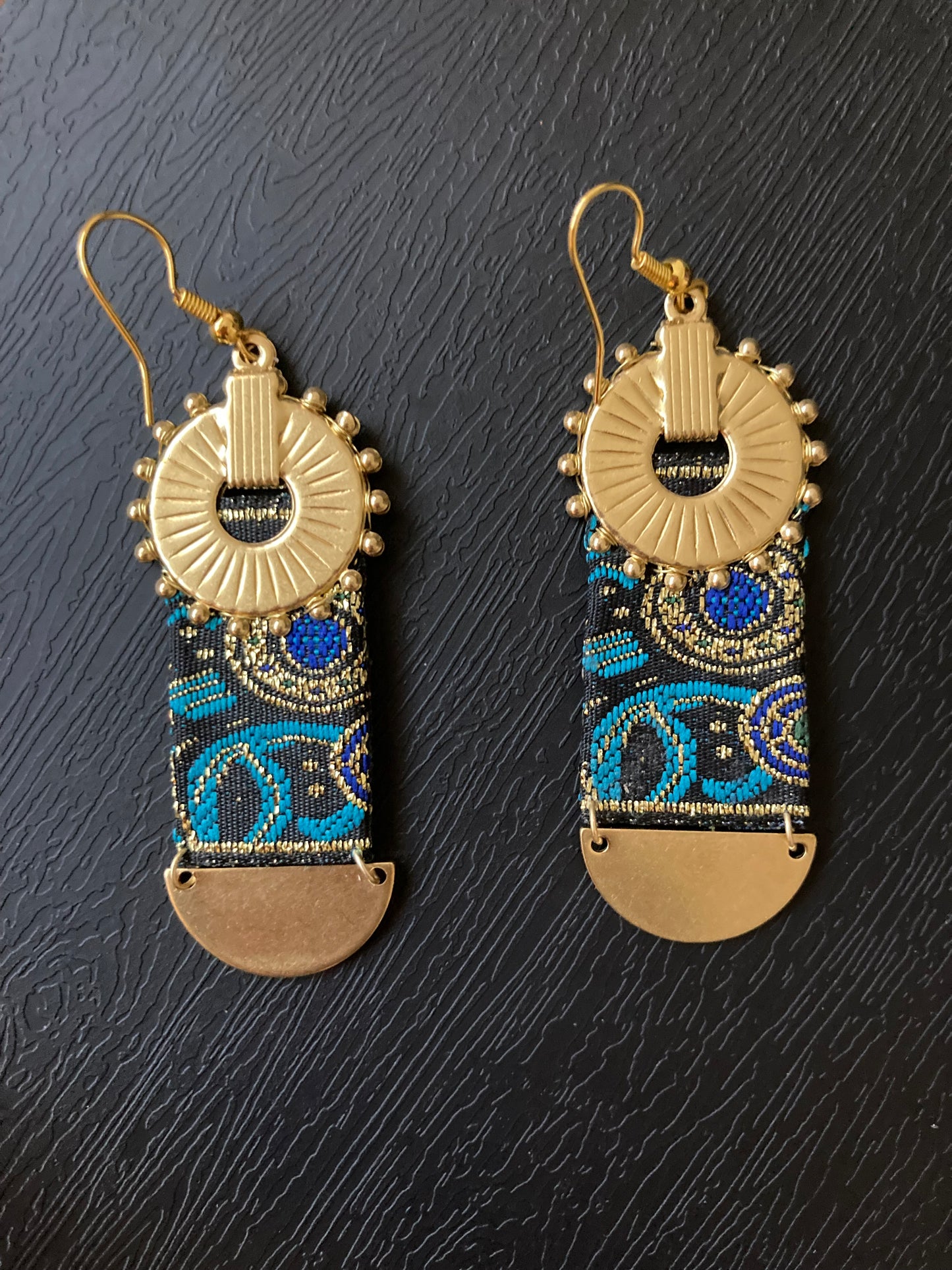 Sun.Sky.Moon • Aztec-Statement Contemporary Design Golden Earrings