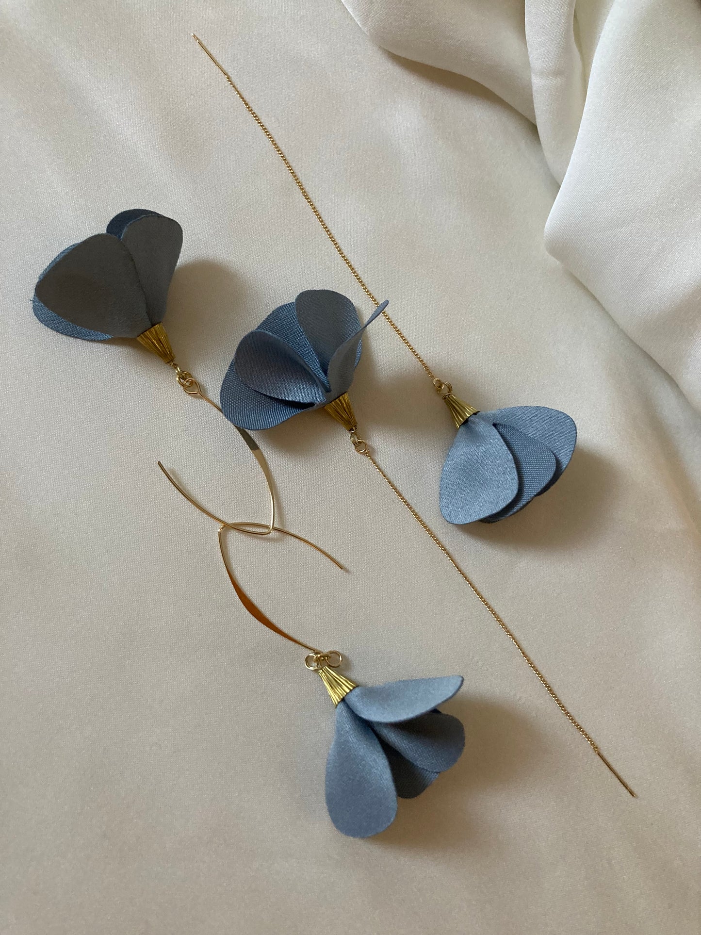 Forever Love-Elegante Floral Earrings-Silver Sky Blue