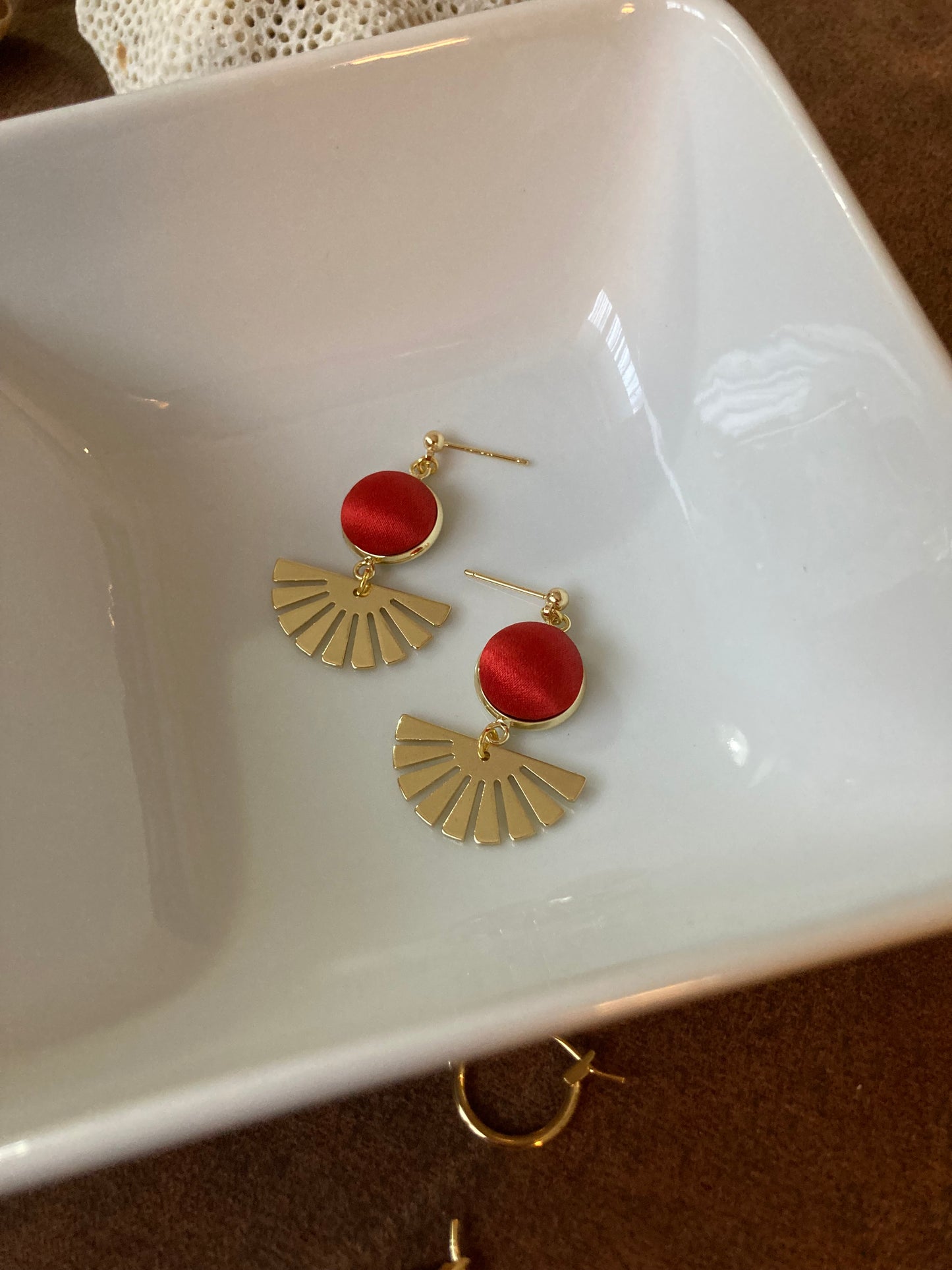 Golden Contemporary Design Silk Earring Studs