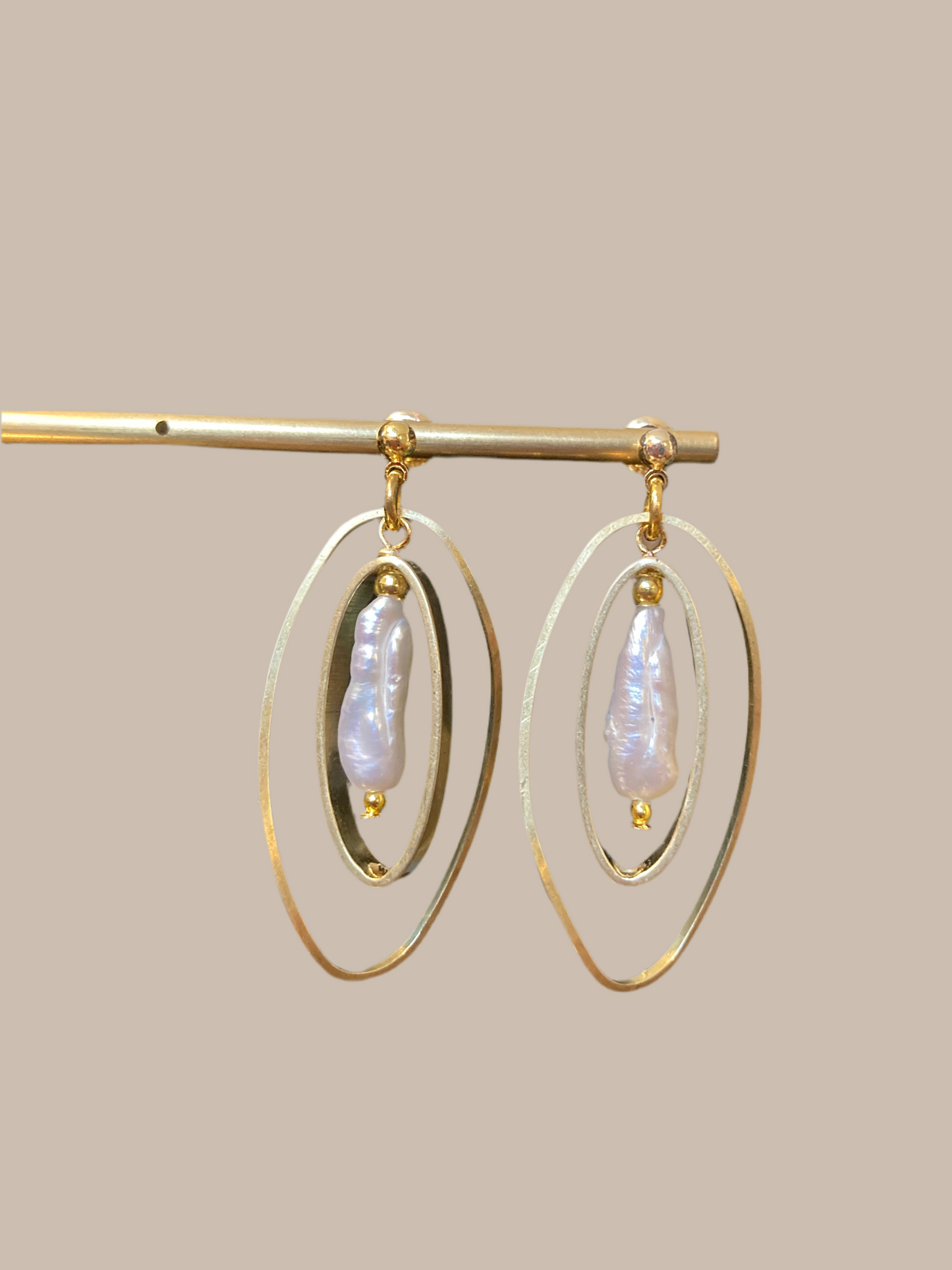 Lynn T• Freshwater Pearl Modern Geometric Design Golden Dangling Earrings