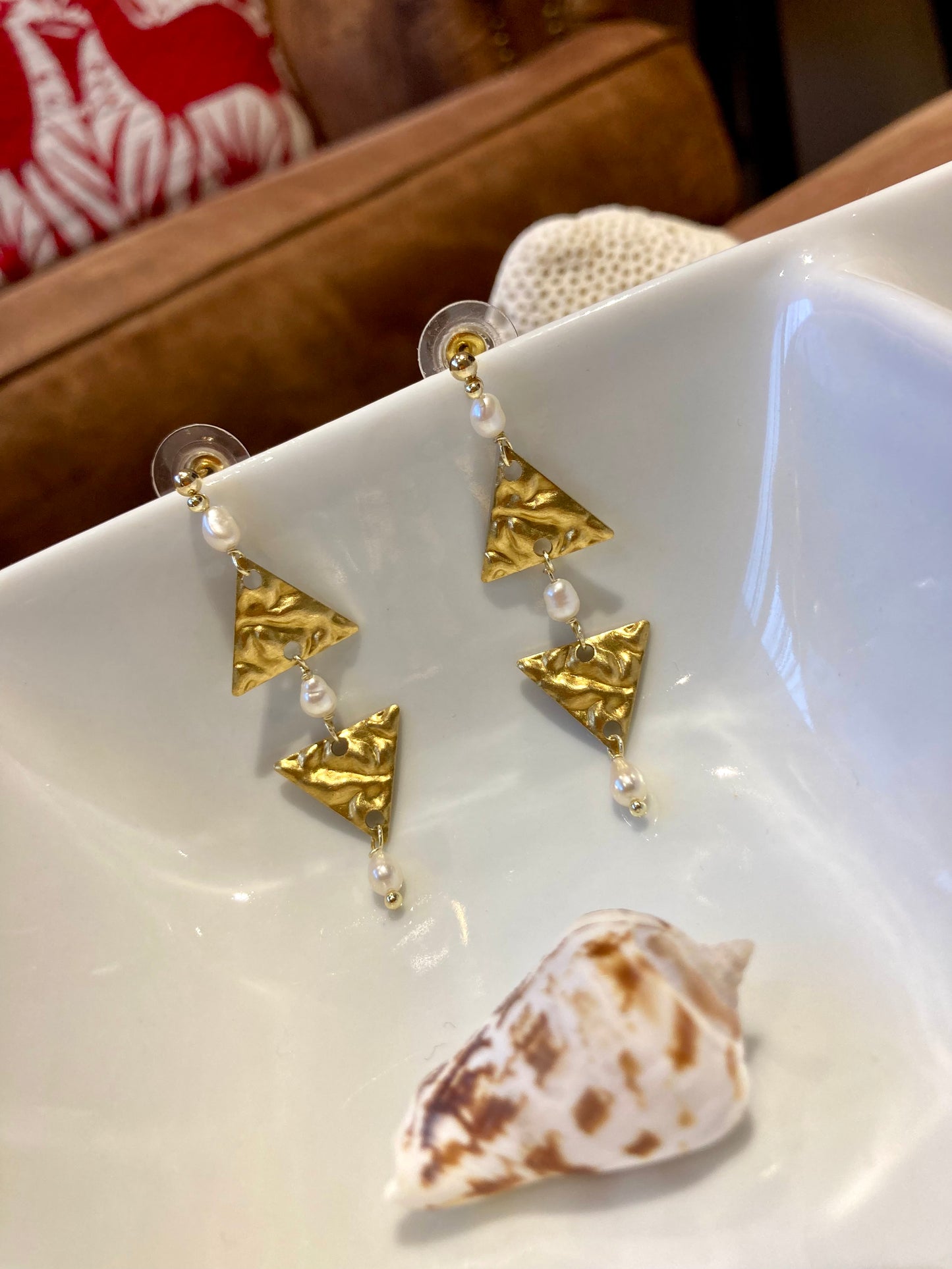 Unique Geometric Design Freshwater Pearl Golden Stud Earrings