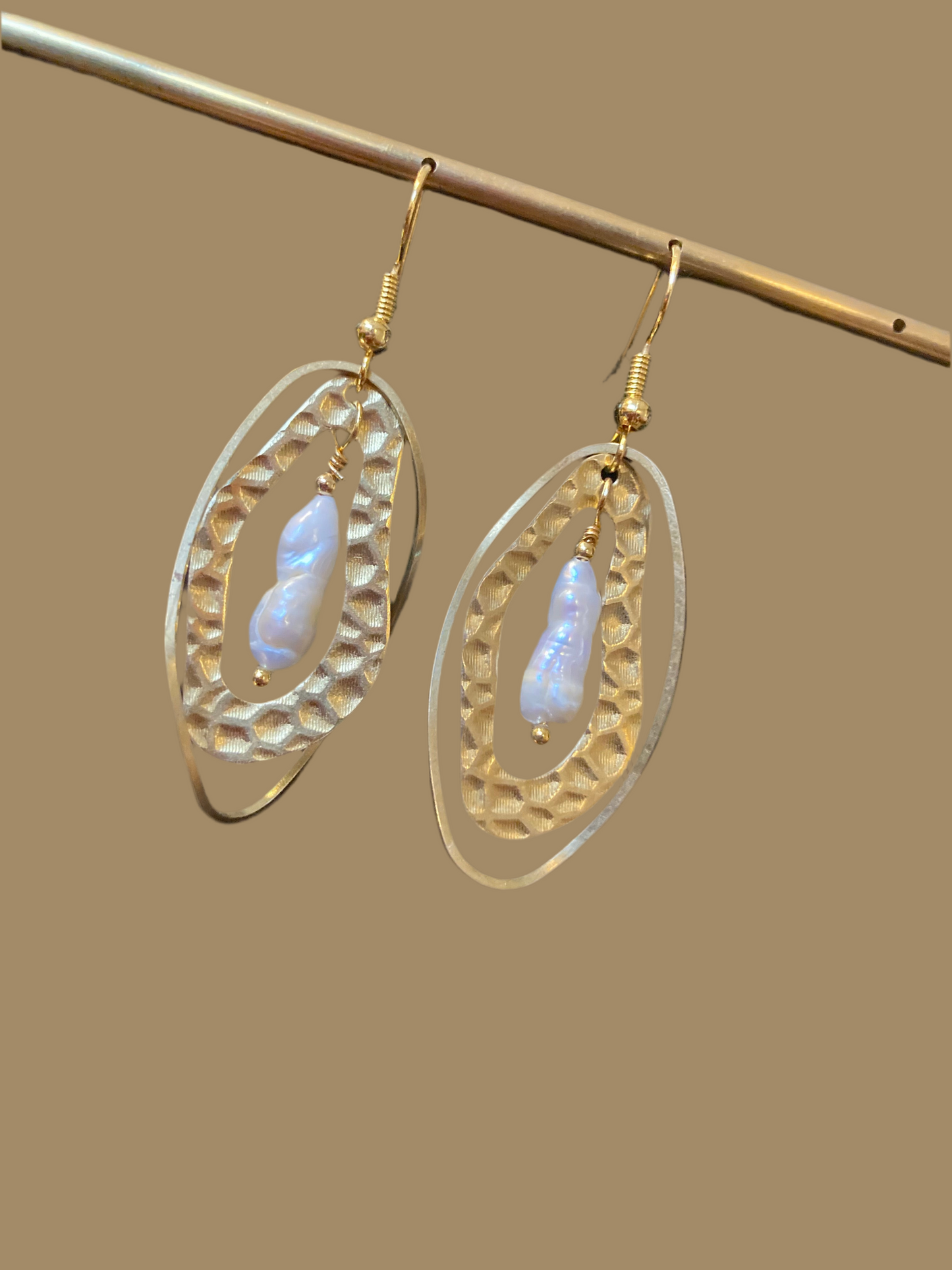 Lynn T• Freshwater Pearl Modern Geometric Design Golden Dangling Earrings