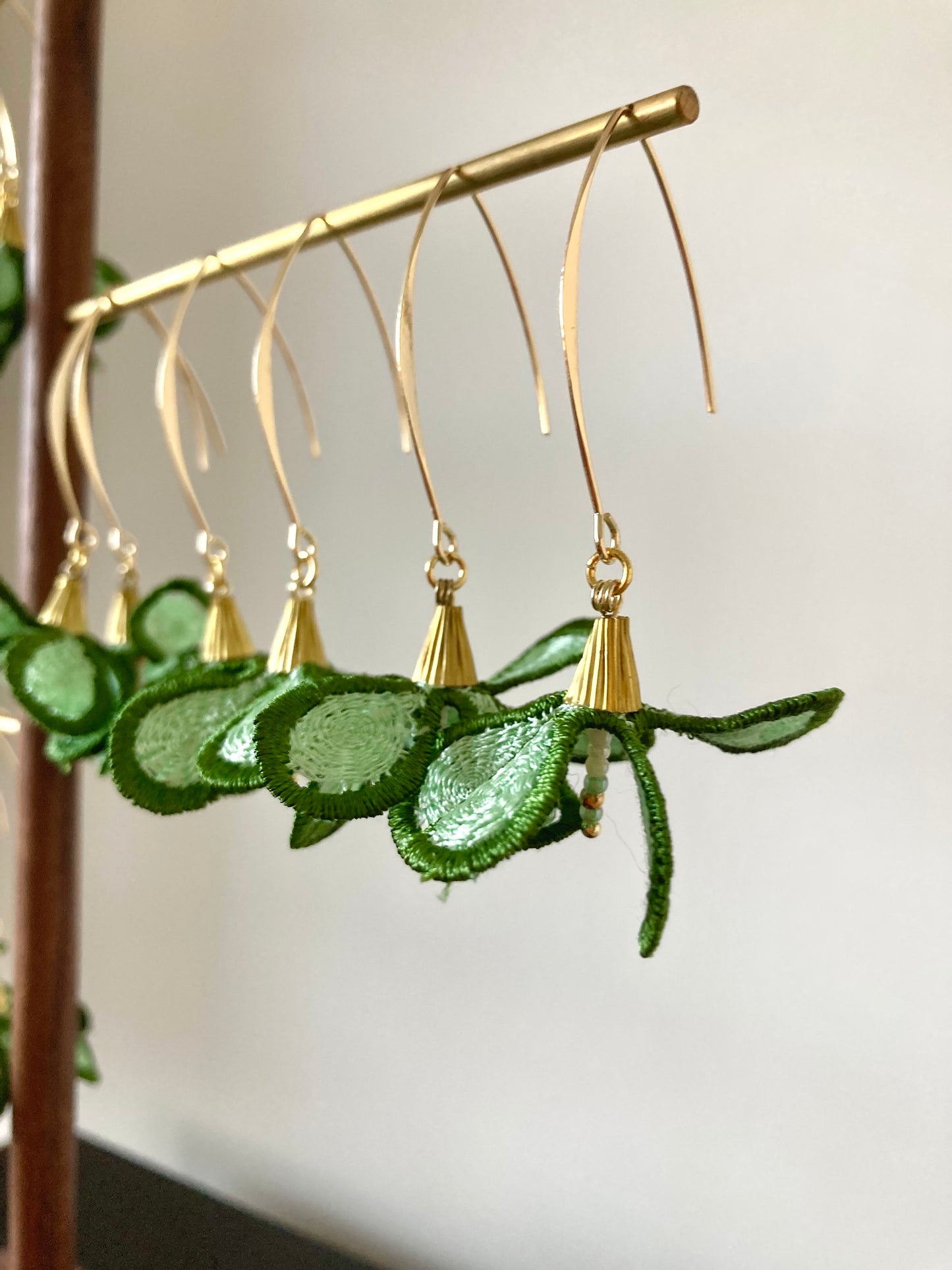 Summer• Unique Design Statement Green Flower Dangling Earrings