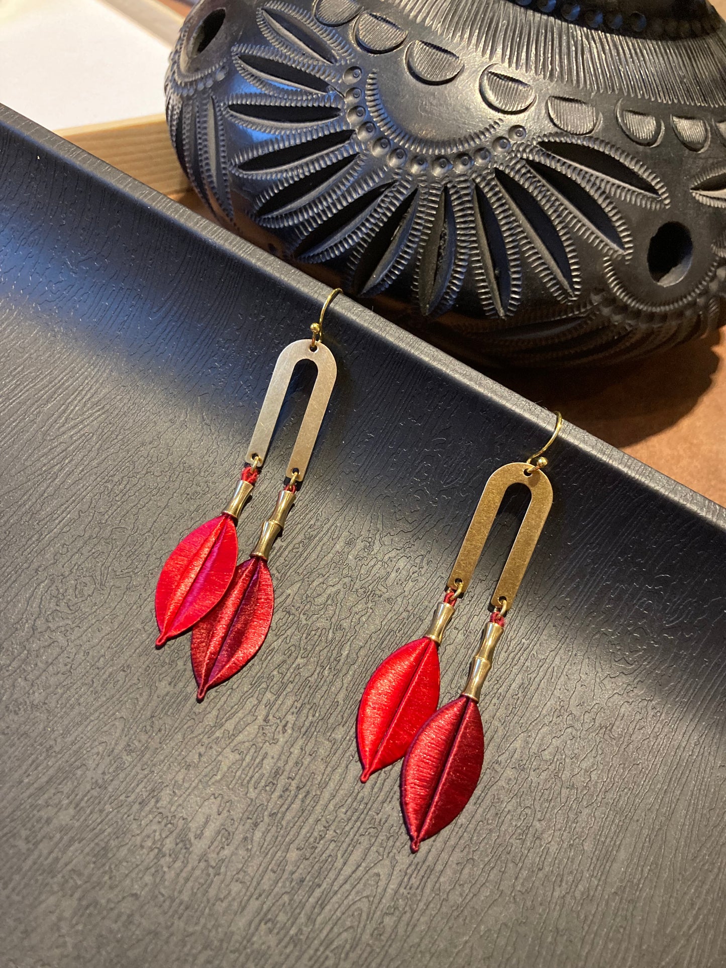 Kisses•Shiny Hand-wrapped Shiny Mixed Red Color Silky Thread Tree Leaf Earrings