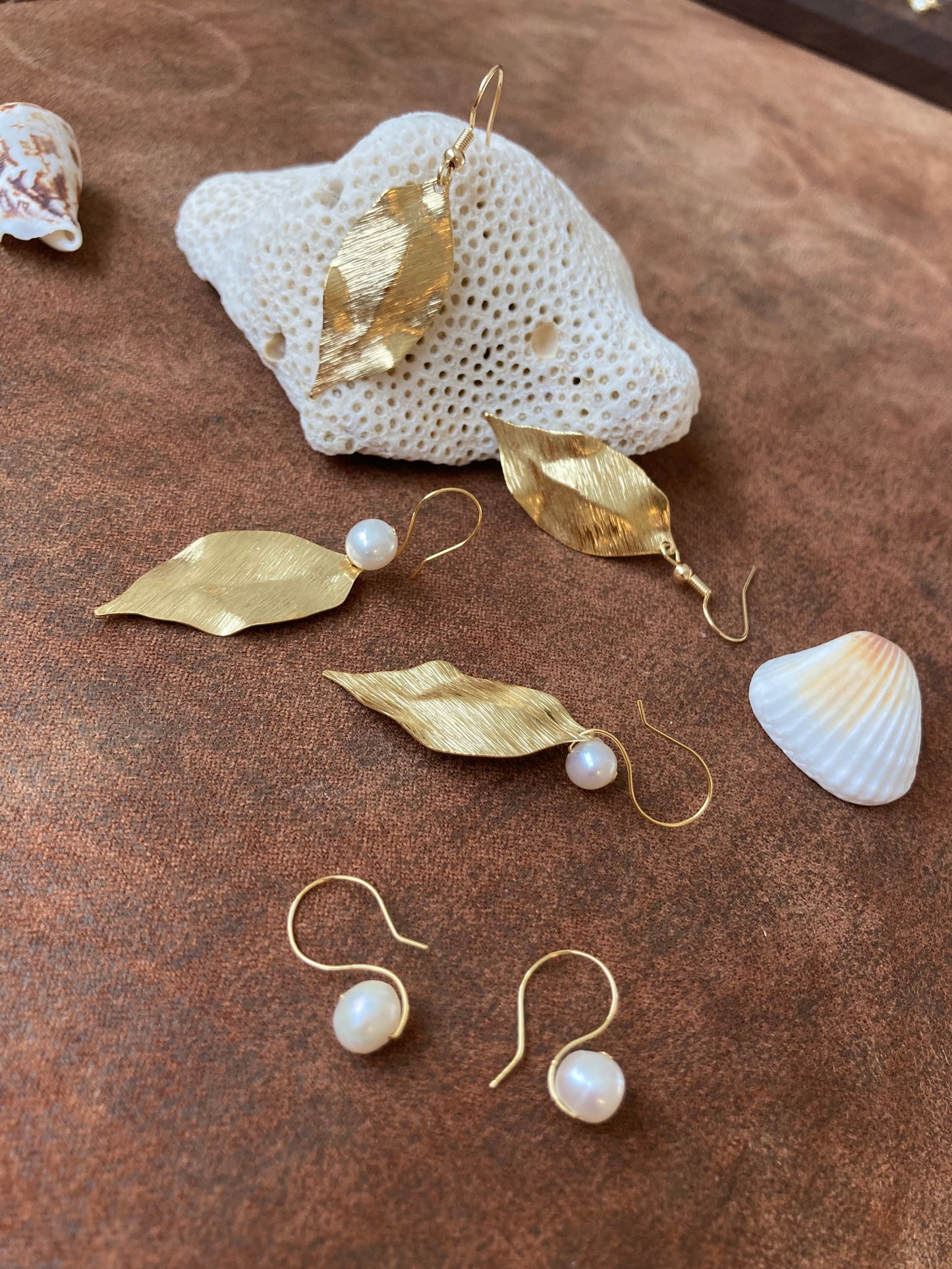 Anna•Fun 3-in-1 Interchangeable Design Freshwater Pearl Golden Tree Leaf Earrings