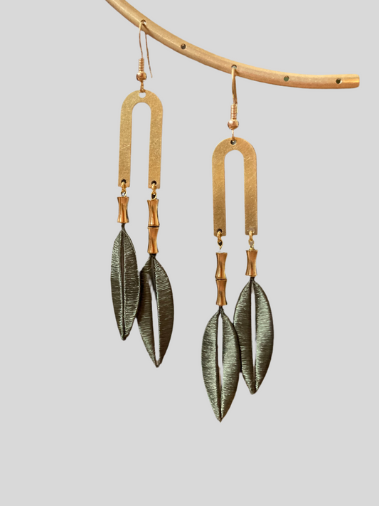 Modern Design Shiny Hand-wrapped Shiny Green Silky Thread Tree Leaf Earrings